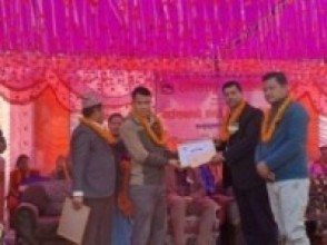 राक्सीराङ गाउँपालिकाद्वारा प्रधानाध्यापक घलान सर्वोत्कृष्ट शिक्षकका रूपमा  सम्मानित