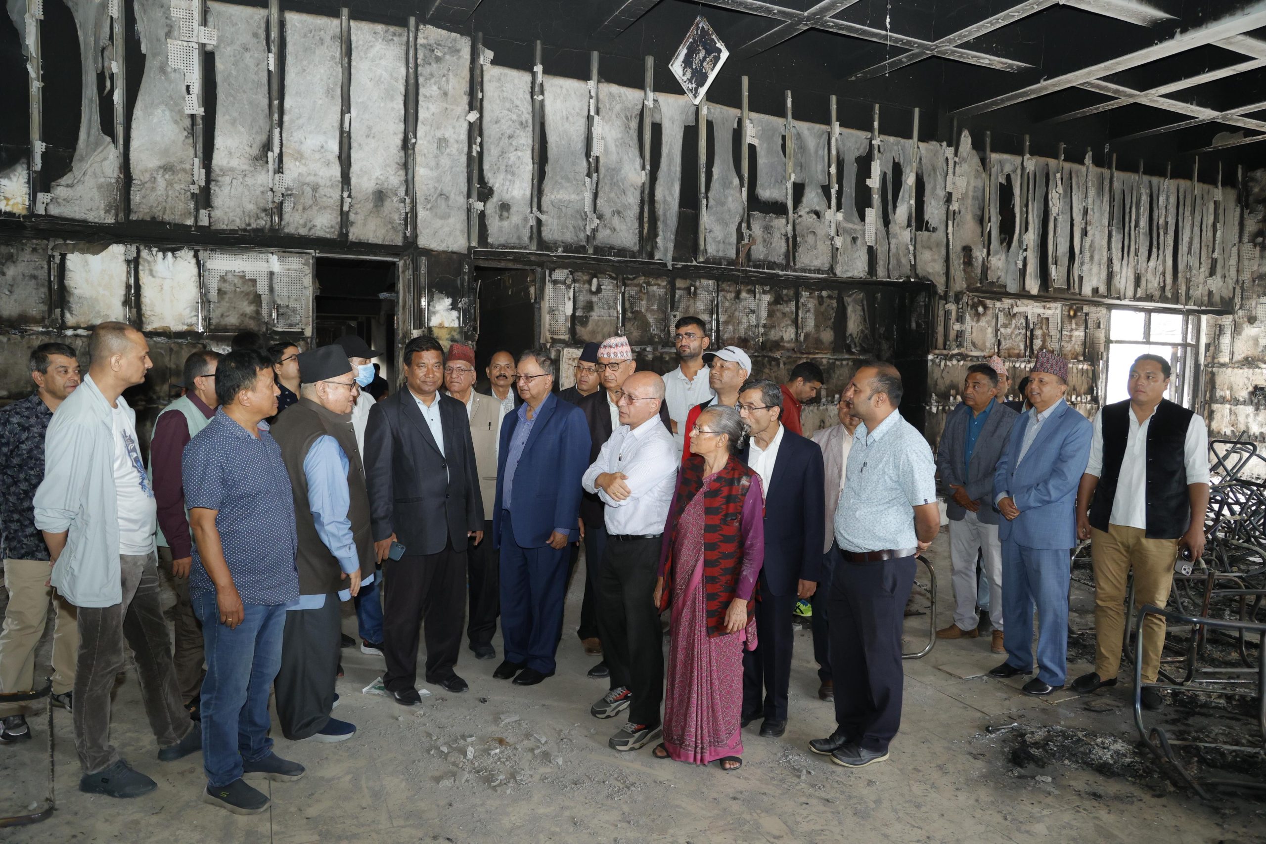 एमाले नेताहरूद्वारा कांग्रेस पार्टी कार्यालय अवलोकन