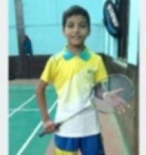 १३ वर्षीय बालक दैनिक ३२ किलोमिटर सार्वजनिक यातायात चढेर ब्याडमिन्टन खेल्न आउँछन्