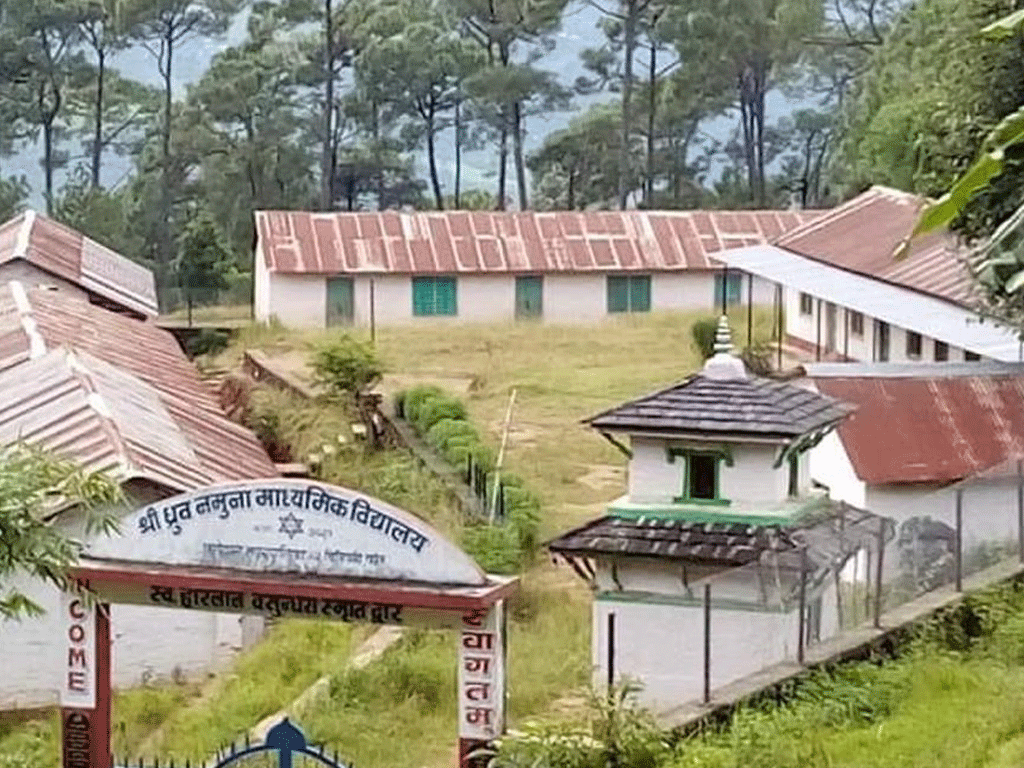 पर्वतका ३१ विद्यालय विद्यार्थीविहीन, रित्ता विद्यालय रुँग्दै शिक्षक