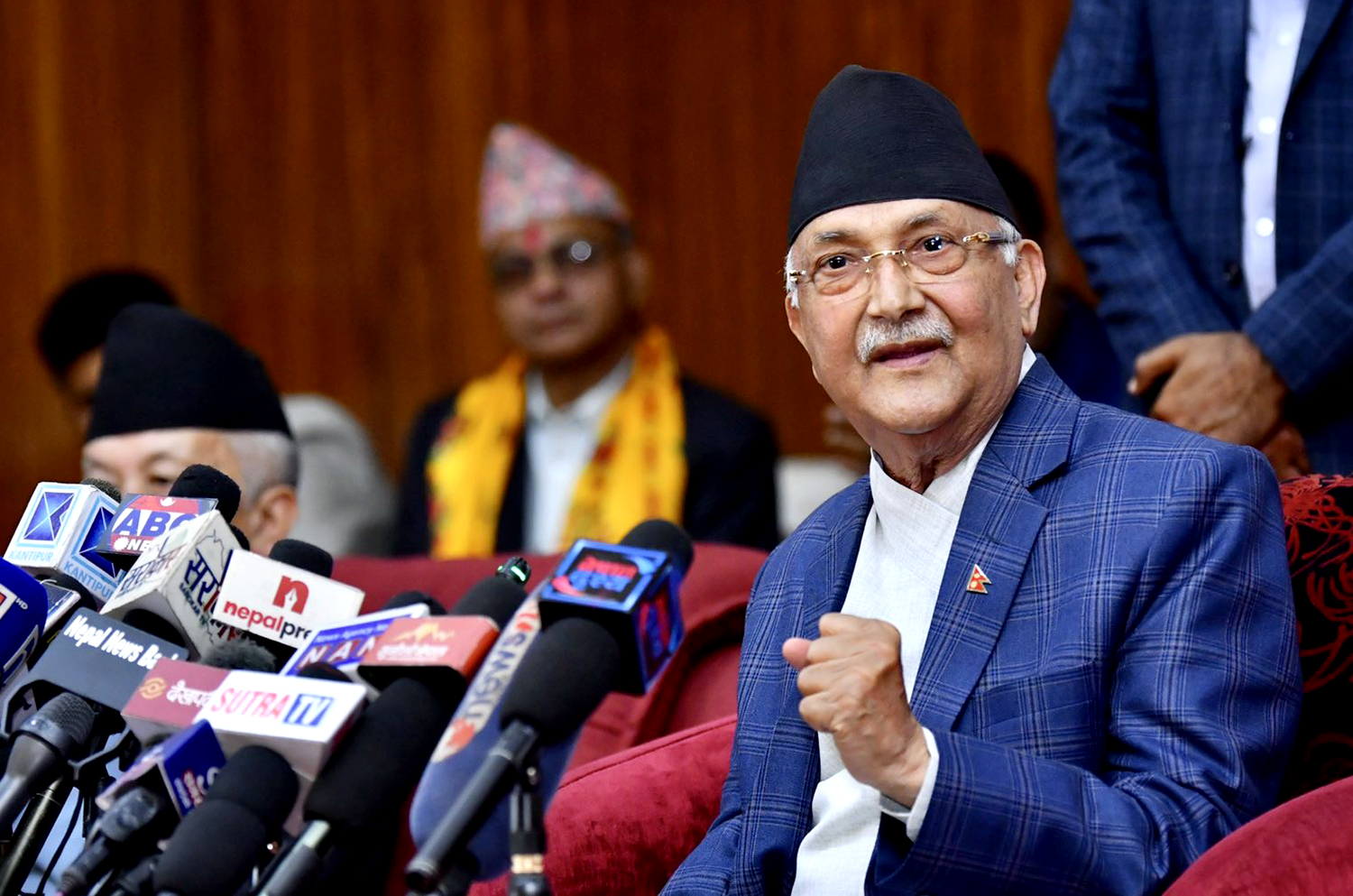 प्रधानमन्त्रीसँग उपनिर्वाचनबारे आयोगको परामर्श