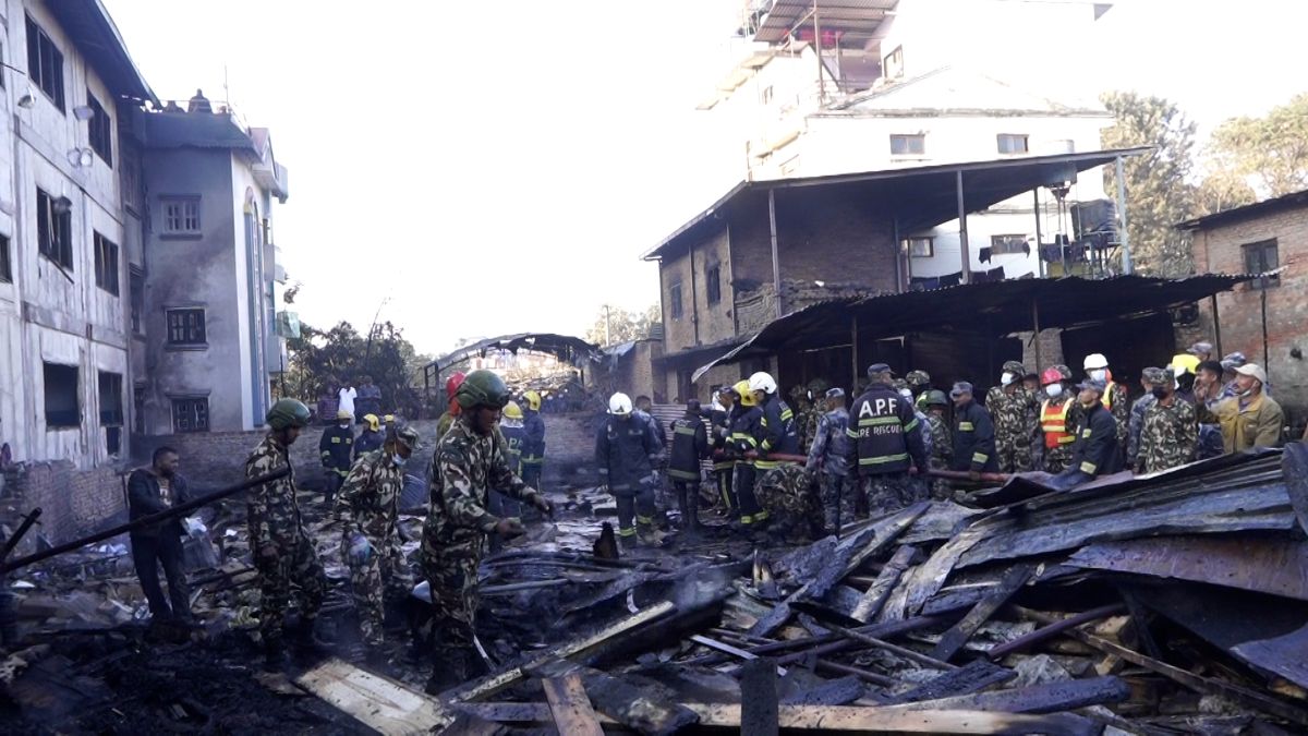 काठ गोदाममा आगलागी : छिटो नियन्त्रणमा ल्याउँदा मानवीय क्षति भएन्