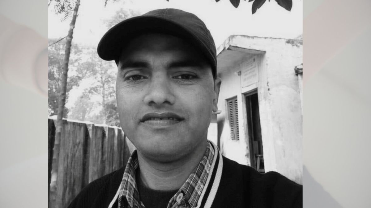 सर्लाहीमा अचानक बेहोस भएका मतदान अधिकृतको मृत्यु