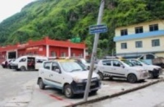 यातायात कार्यालय जान पटके शुल्क