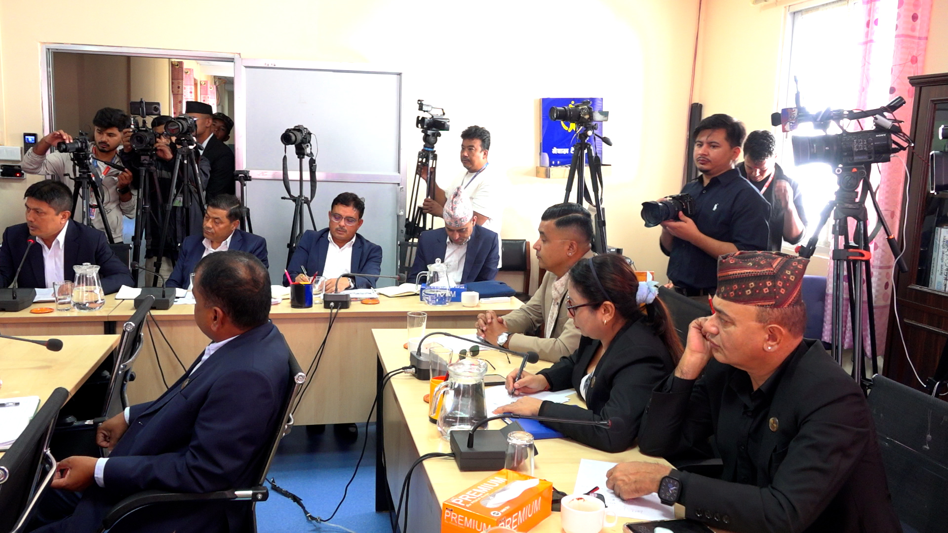 बाढीपहिरो प्रभावित क्षेत्रमा पुनर्निर्माणका लागि एक सय अर्ब बजेट आवश्यक : मन्त्री लम्साल