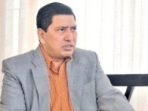 'All communists should unite'