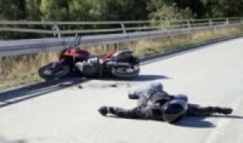 मोटरसाइकल चालकको मृत्यु