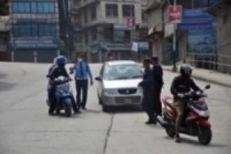रमितेहरुले नै ‘लकडाउन’को अवज्ञा गर्छन् : नेपाल प्रहरी