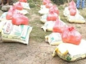 राहत पर्खँदै विराटनगरका विपन्न मुस्लिम परिवार