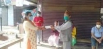 कमल गाउपालिका तोपगाछी खानेपानी उपभोक्ता समिती मार्फत १ लाखको चेक हस्तान्तरण