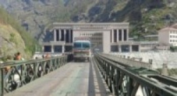 तातोपानी नाकाबाट आयत वृद्धि