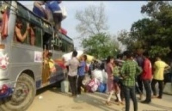 मजदूरलाई गाडीबाट घर पठाइयो