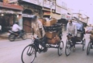 लकडाउन : रिक्सावाल भन्छन्ः घरखर्च चलाउनै गाह्रो भो