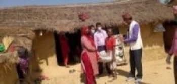 अतिविपन्न महिलालाई घरमै राहत