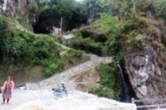 पर्यटकीय गन्तव्य बन्दै पोखराको ऐतिहासिक शीतल गुफा