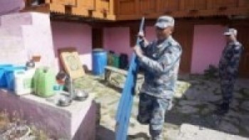 पुनः पुगे छाङ्गरु र तिङ्करमा  प्रहरी,भवन नहुँदा त्रिपालको भरमा बस्ती