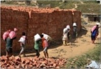 राहत र काम पाएपछि मजदुर खुशी