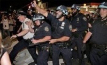 हिंसा भड्किएपछि झण्डै ४० अमेरिकी सहरमा कफ्र्यु, हजारौ गिरफ्तार