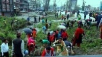 विश्व वातावरण दिवसका अवसरमा सफाइ र वृक्षरोपण