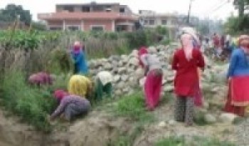 बागलुङ नगरपालिकामा बन्दाबन्दीमै पाए २१४ जनाले रोजगारी