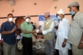 पिसिआर ल्याब स्थापनाका लागि सहयोग रकम प्रदान