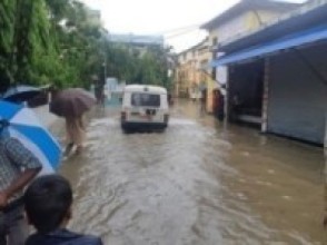 वर्षाले भीमदत्तनगरका बस्ती डुबानमा