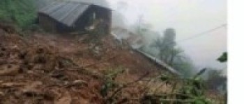 फुल्पिङमा पहिरोले दुई घर बगायो, पाँच बेपत्ता   