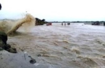 नारायणीको कटानले एक दर्जन गाउँ जोखिममा