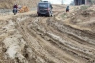 पूर्वी पहाडका मुख्य सडकमा सकस