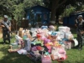 १४ लाखको अवैध कपडा र विद्युत्का सामान बरामद