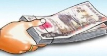 पहिरोमा पुरिएर मृत्यु भएका प्रतिपरिवारलाई डेढ/डेढ लाख