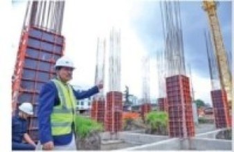 संसद् भवन निर्माण तीव्र