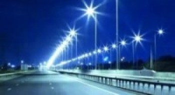 काडमाडौँका सडकमा आधुनिक बत्ती जडान हुँदै