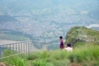 पर्यटक आउन थालेपछि मानहुँकोट फर्किँदै स्थानीय