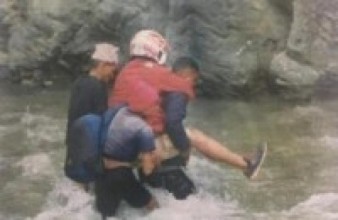   खोला तार्दै, हजार तिर्दै   