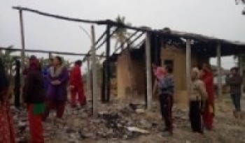 जोखिम रहेको घर सेनाले भत्कायो