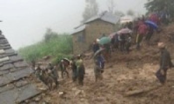 बाढीले बगाएर अछाममा १७ बेपत्ता दुईको मृत्यु