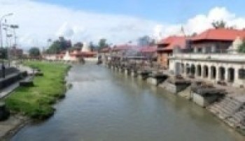 महाशिवरात्रिको तयारीस्वरुप पशुपतिनाथ क्षेत्रमा सफाइ