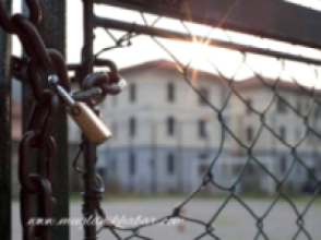 युगान्डामा २०० भन्दा बढी कैदी जेलबाट फरार, तीन जनाको मृत्यु