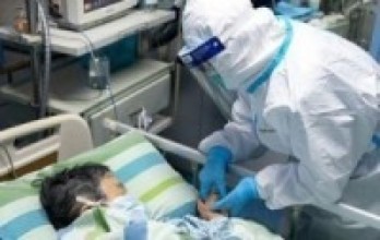 कोरोना सङ्क्रमितको स्वास्थ्यलाभ गर्दै मन्दिरमा दीप प्रज्वलन