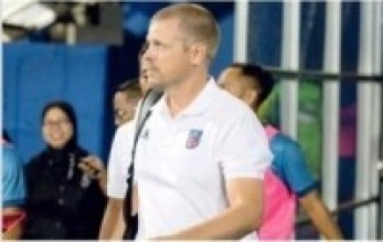 फुटबलका मुख्य प्रशिक्षक योहान कालिनद्वारा राजीनामा