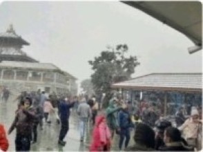 चन्द्रागिरीमा हिउँ पर्दा !