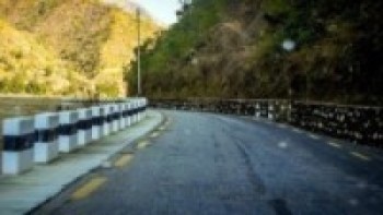 धुलिखेल–सिन्धुली–बर्दिवास सडक मर्मत हुँदै   