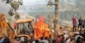 महिलालाई जिउँदै खाल्डोमा पुरेको आरोपमा पक्राउ 