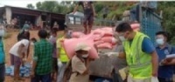 संशोधित- चेपाङ गाउँमा क्याप्टेन श्रेष्ठका पहलमा राहत वितरण