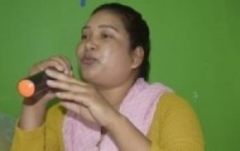 हिंसापीडित महिलाको घरमै पुगेर न्याय दिँदै उपप्रमुख चौधरी   