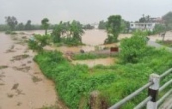बाबा ग्यास उद्योगमा पस्यो खोला    