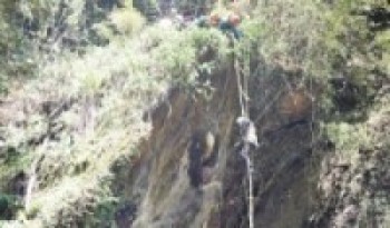 अक्करे भिरमा मह : आम्दानीले निजी शिक्षकको तलब