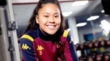 भूपू गोर्खाकी छोरी बेलायतको टोटनम फुटबल क्लबमा आबद्ध   