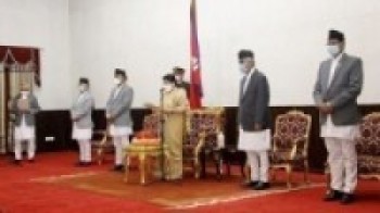 प्रदेश प्रमुख शर्माले लिनुभयो पद तथा गोपनीयताको शपथ   